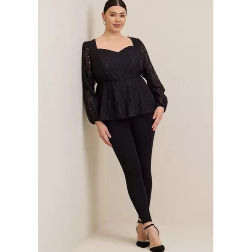 Torrid 4X Black Lace Peplum Top Sweetheart Neck Puff NWT Plus Size 4 26 28